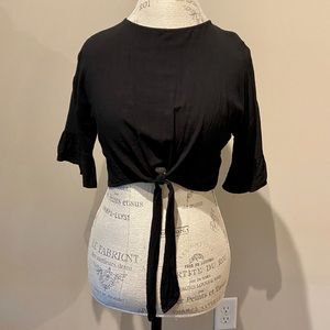 the impeccable pig Black Tie-Up Crop Top